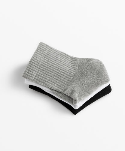 3 pairs of quarter-length sports cotton-blend socks