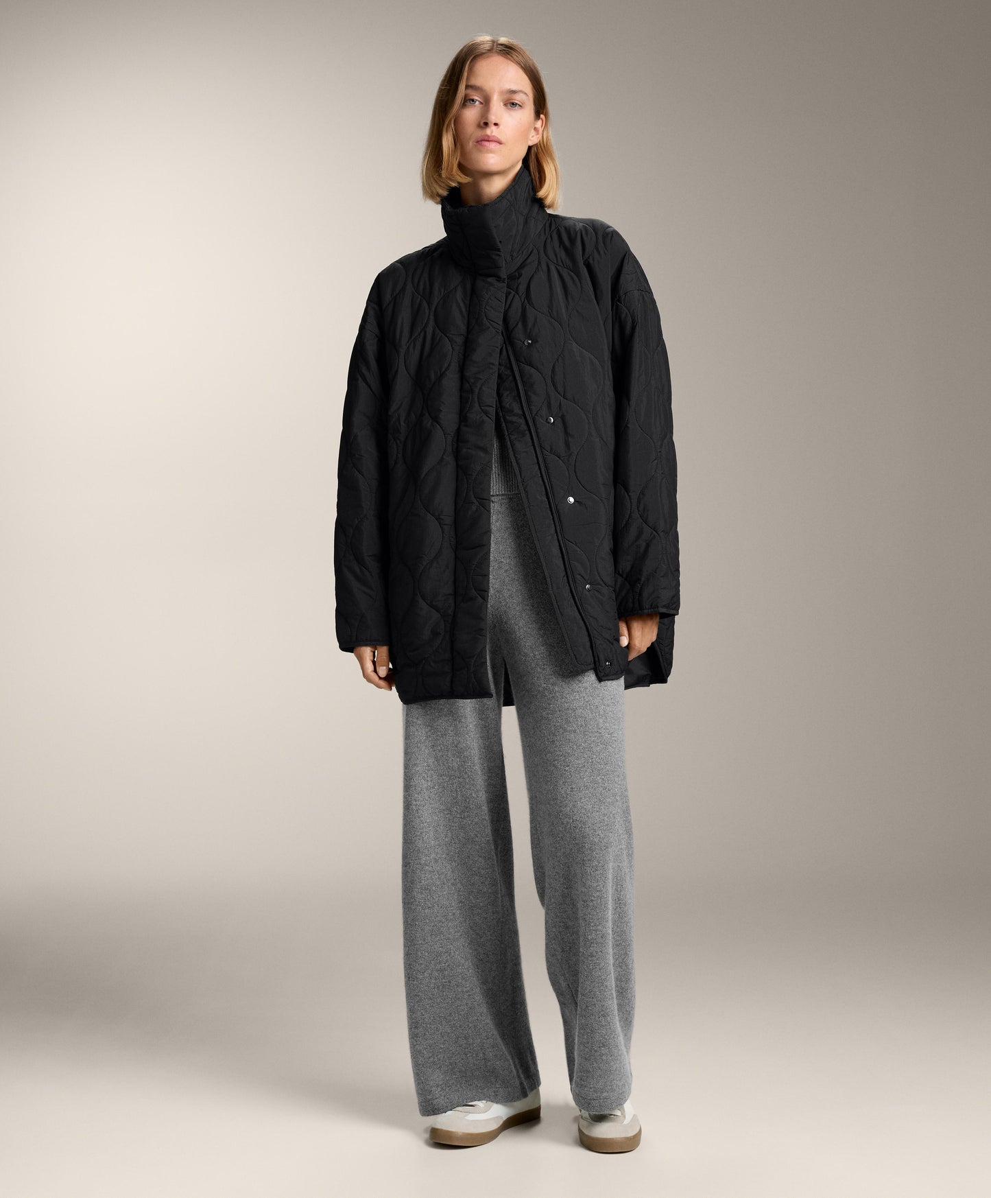 100% cashmere knit round-neck jumper
