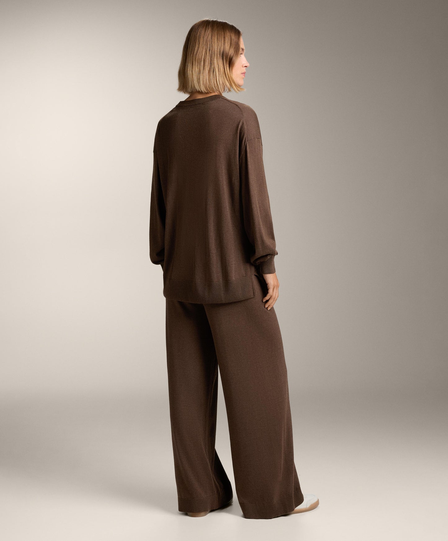 Round neck knit jumper 10% cashmere