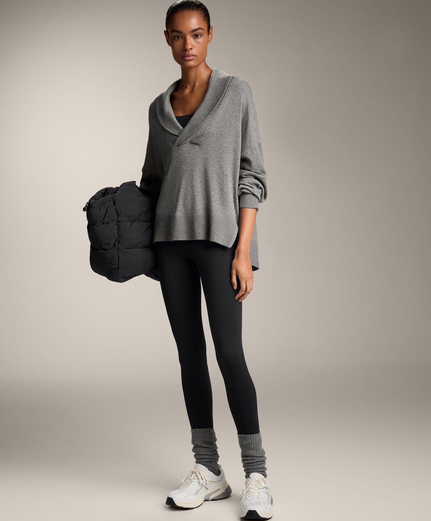 V-neck jumper with lapel