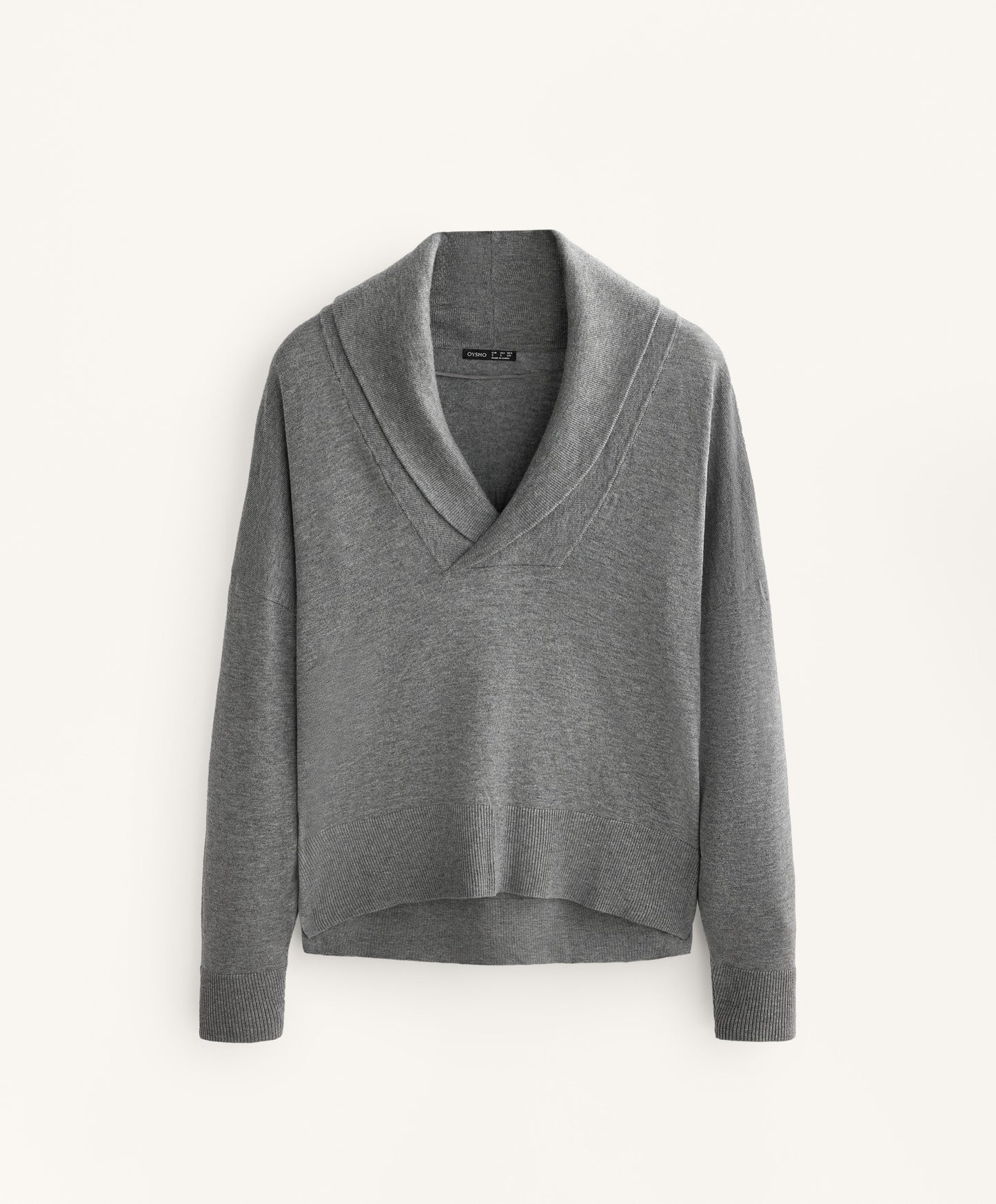 V-neck jumper with lapel