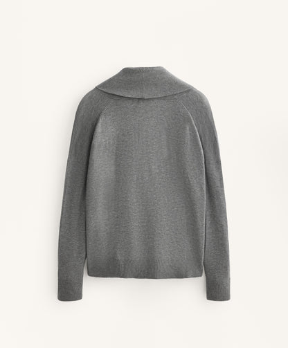 V-neck jumper with lapel