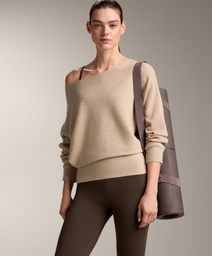 Off-the-shoulder rib knit jumper