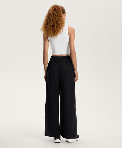 Crossover hem tank top