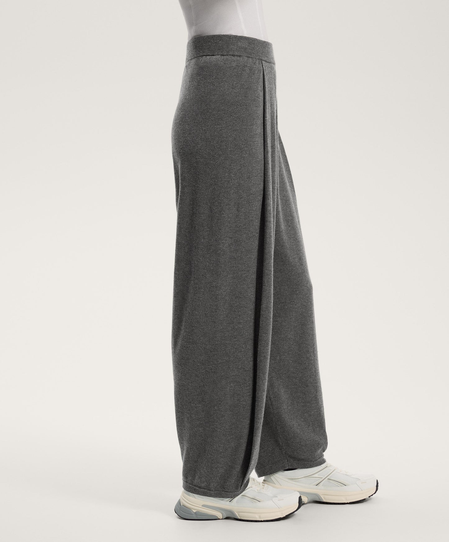 Cocoon knit trousers