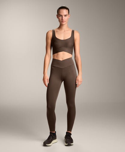 Perfect-adapt medium support sports bra with cups