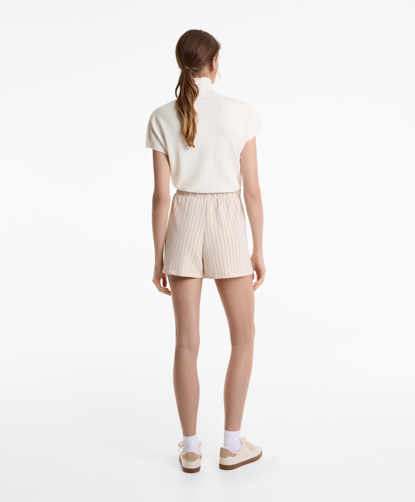 Tie shorts with soft touch modal