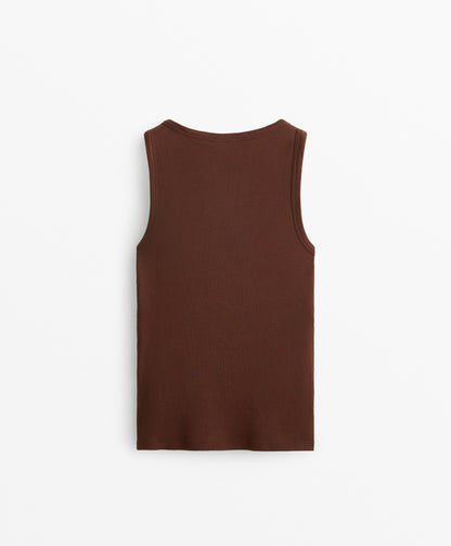Sleeveless buttoned top with cotton and modal