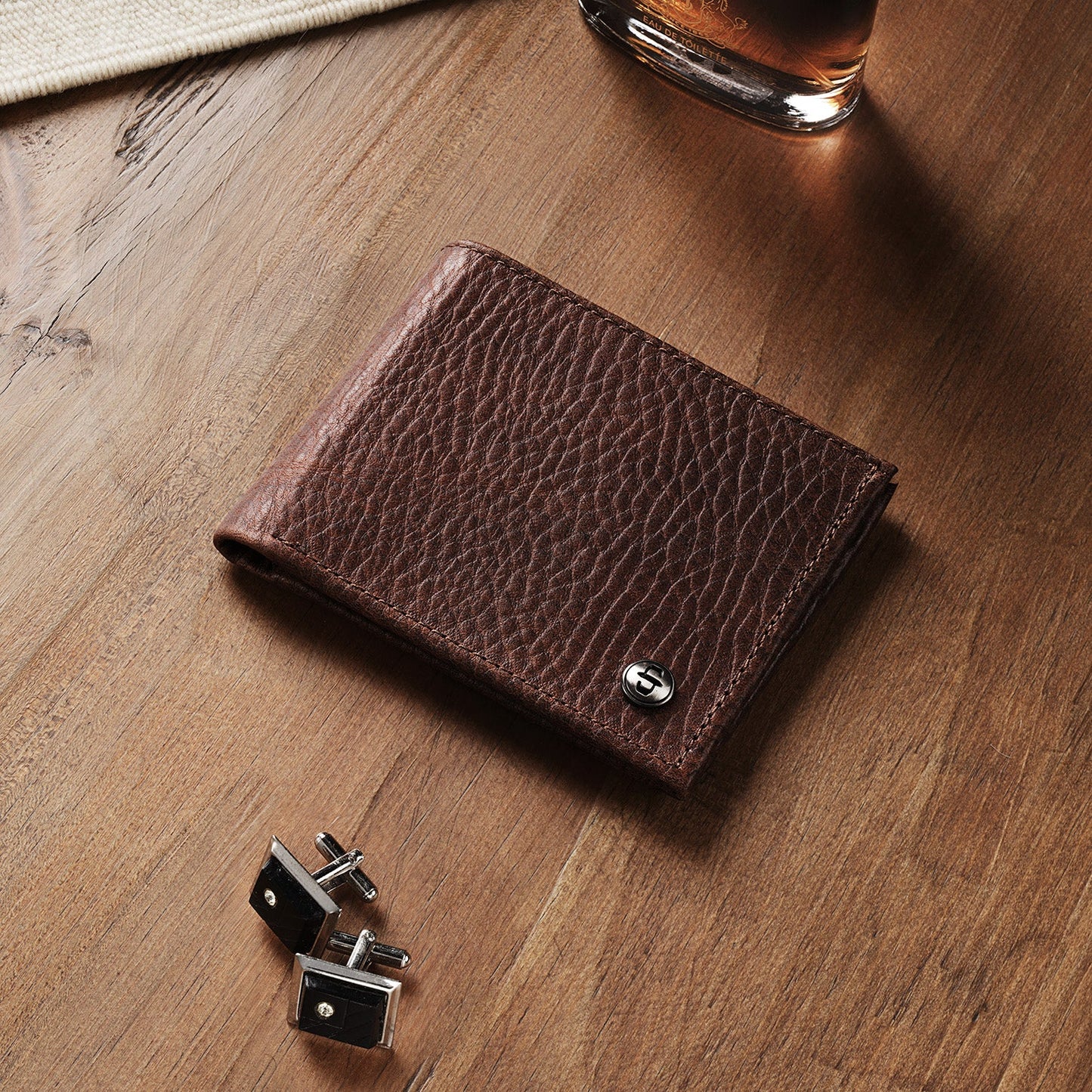 Bison Leather Rivet BiFold Wallet Hazelnut Bison