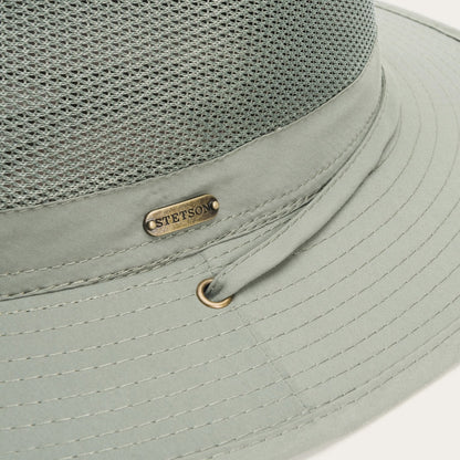 Berghund 'No Fly Zone' Mesh Hat